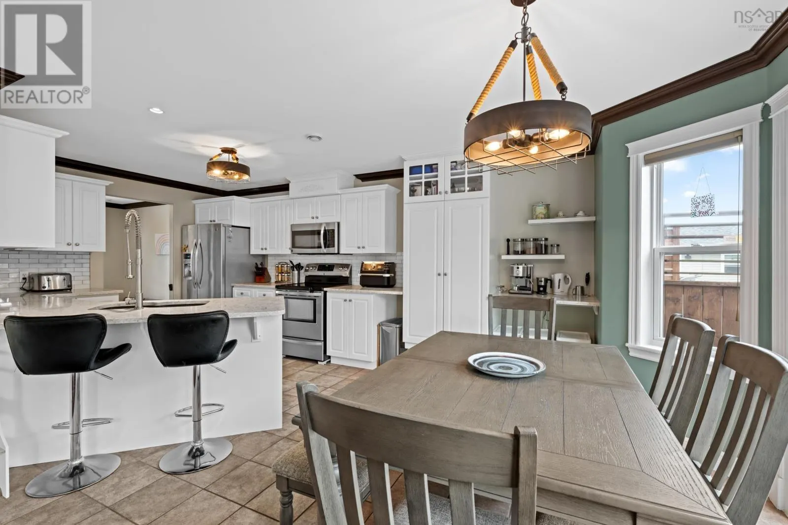 34 Pearl Drive