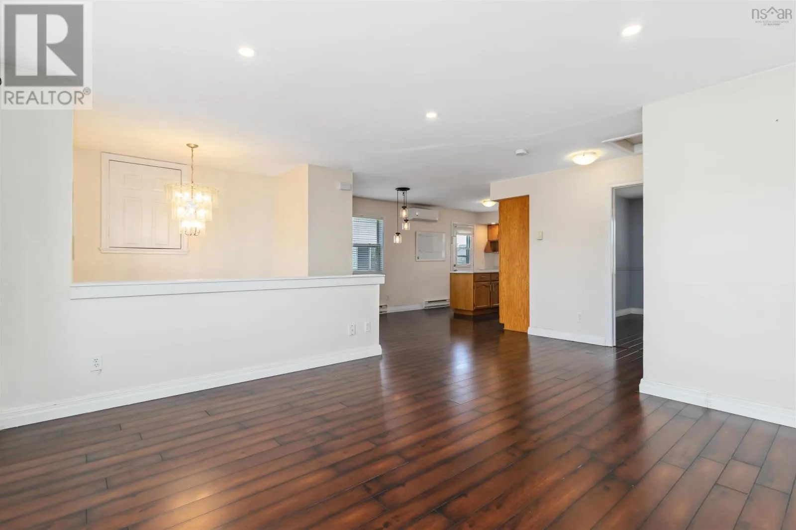 55 Thorncrest Court