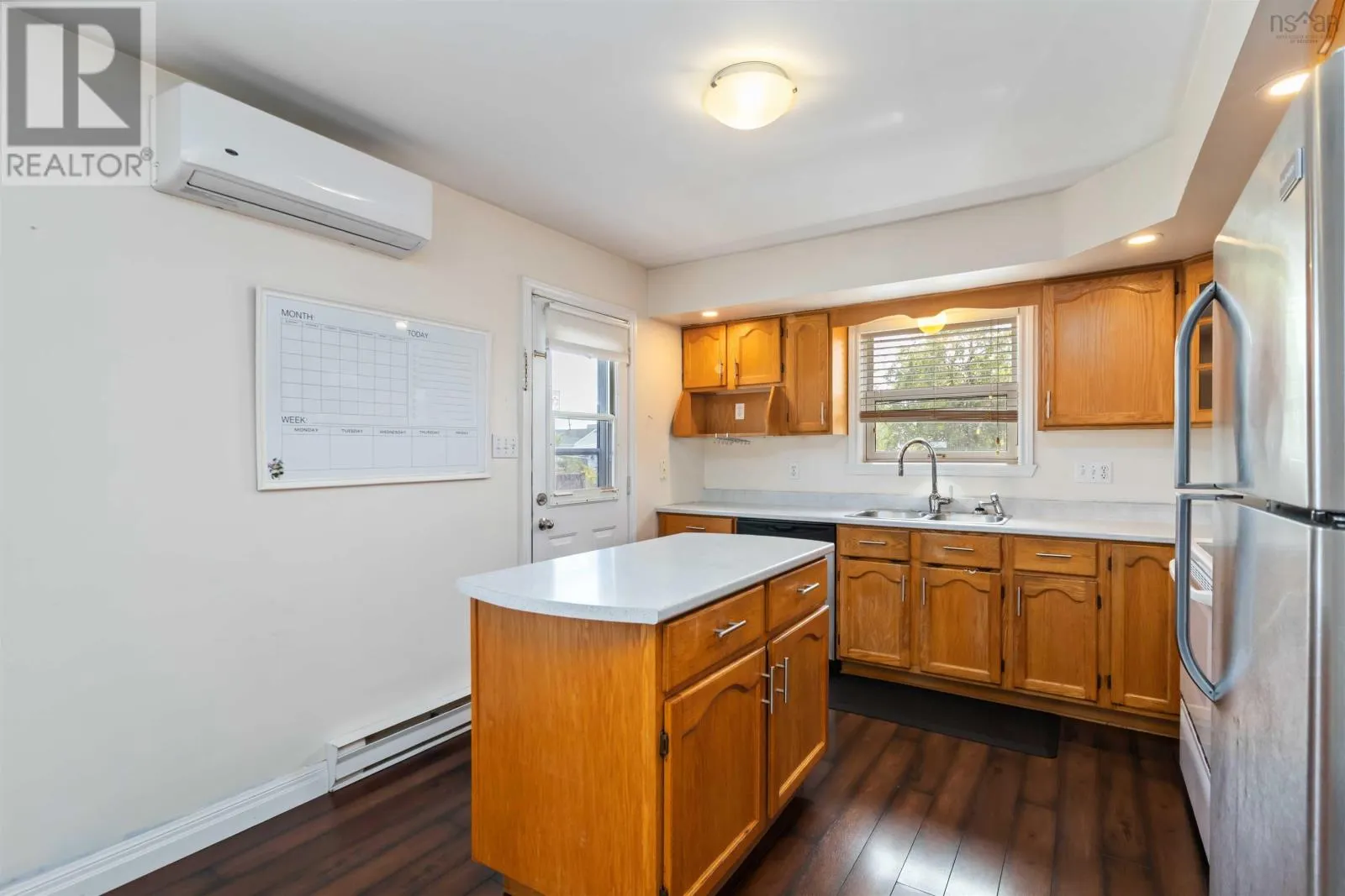 55 Thorncrest Court