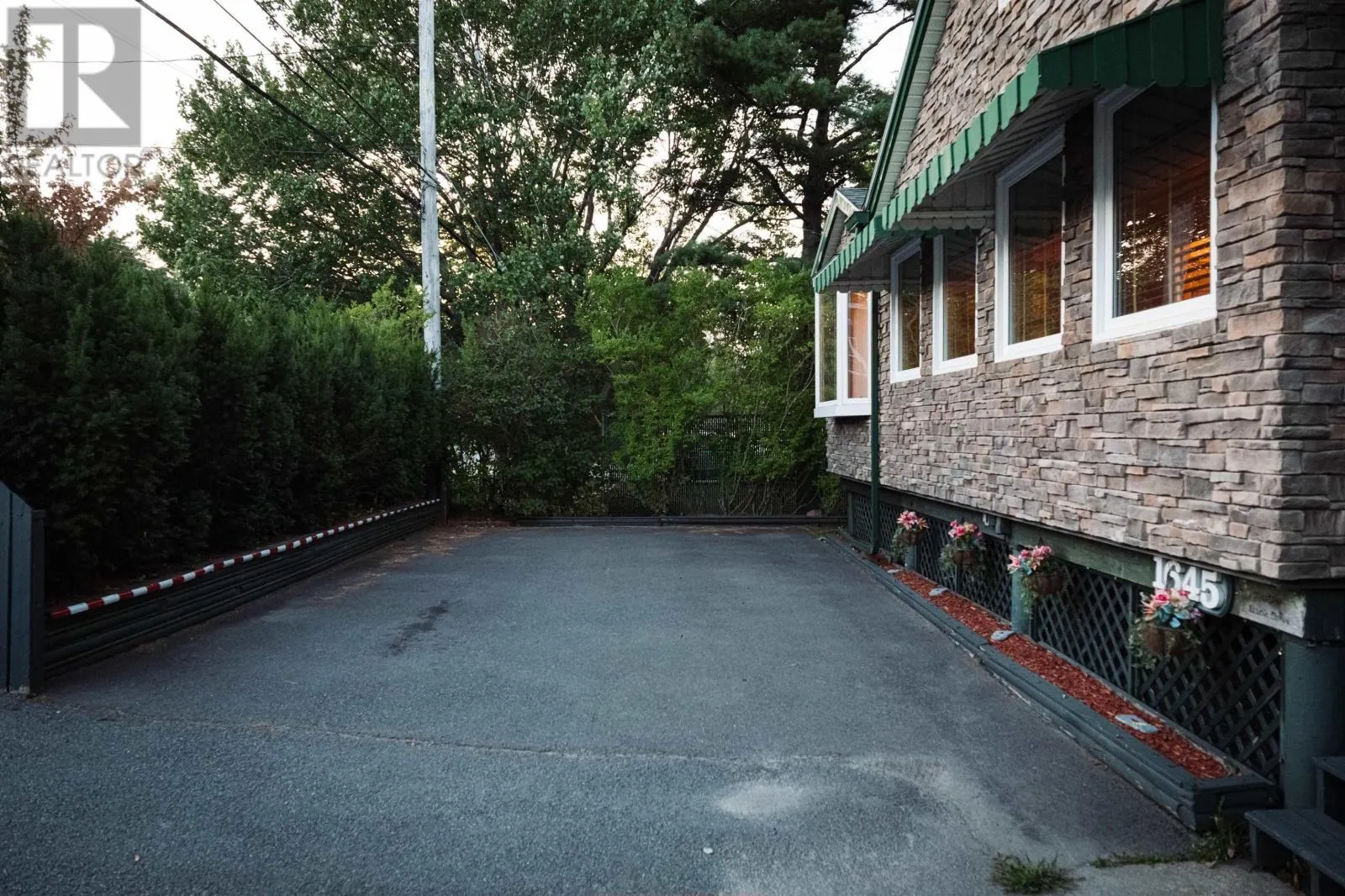 1645 St. Margaret's Bay Road