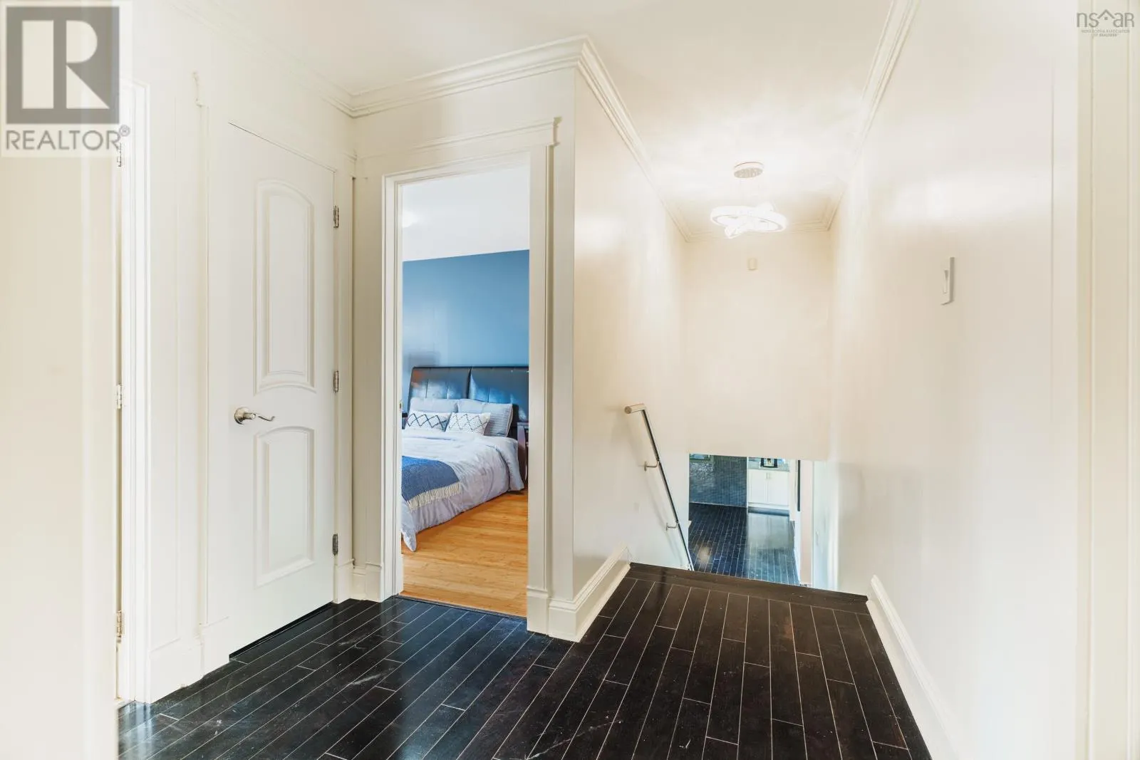 11 Laurentian Drive