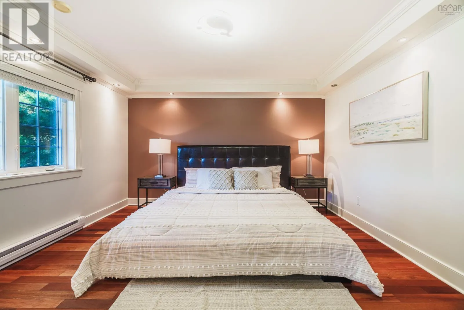 11 Laurentian Drive