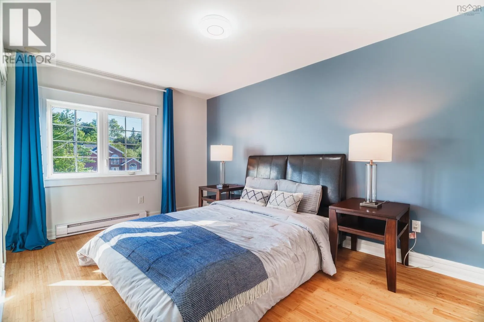 11 Laurentian Drive