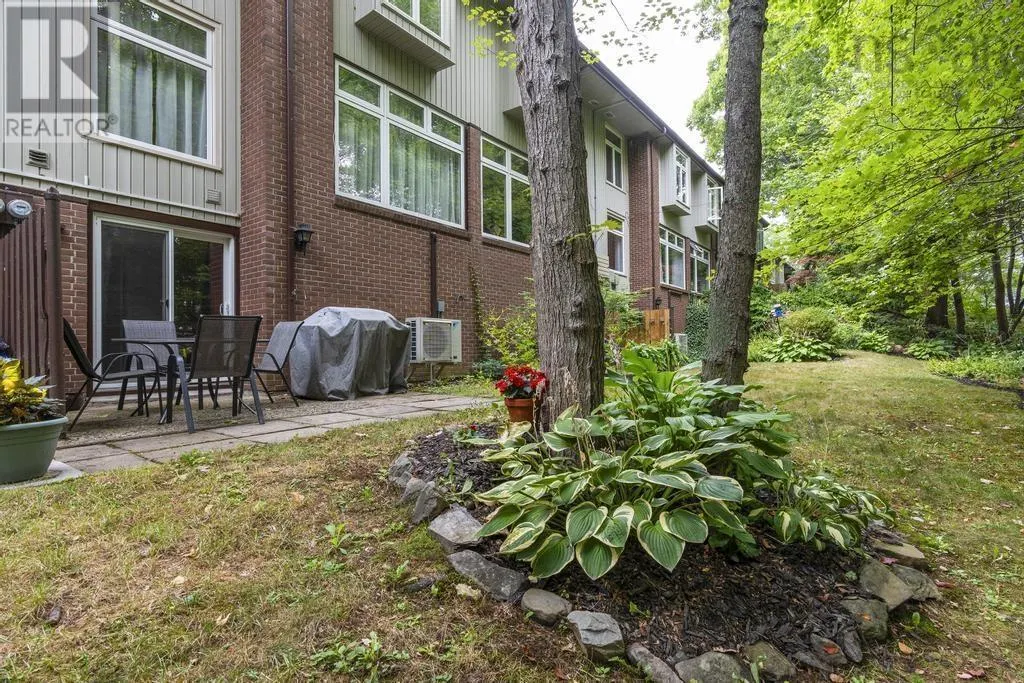 30 Garden Court Terrace