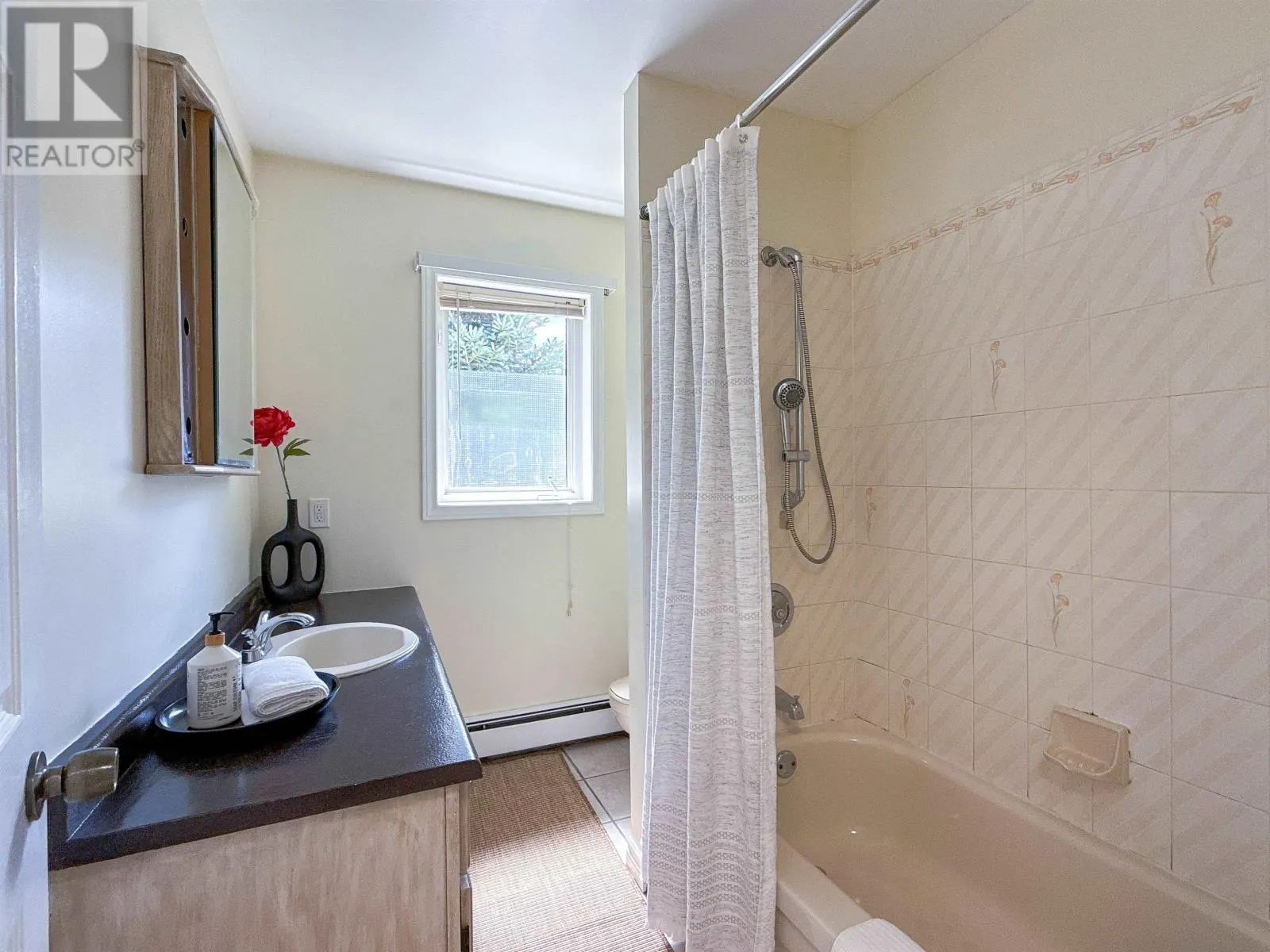 57 Lori-Dale Avenue