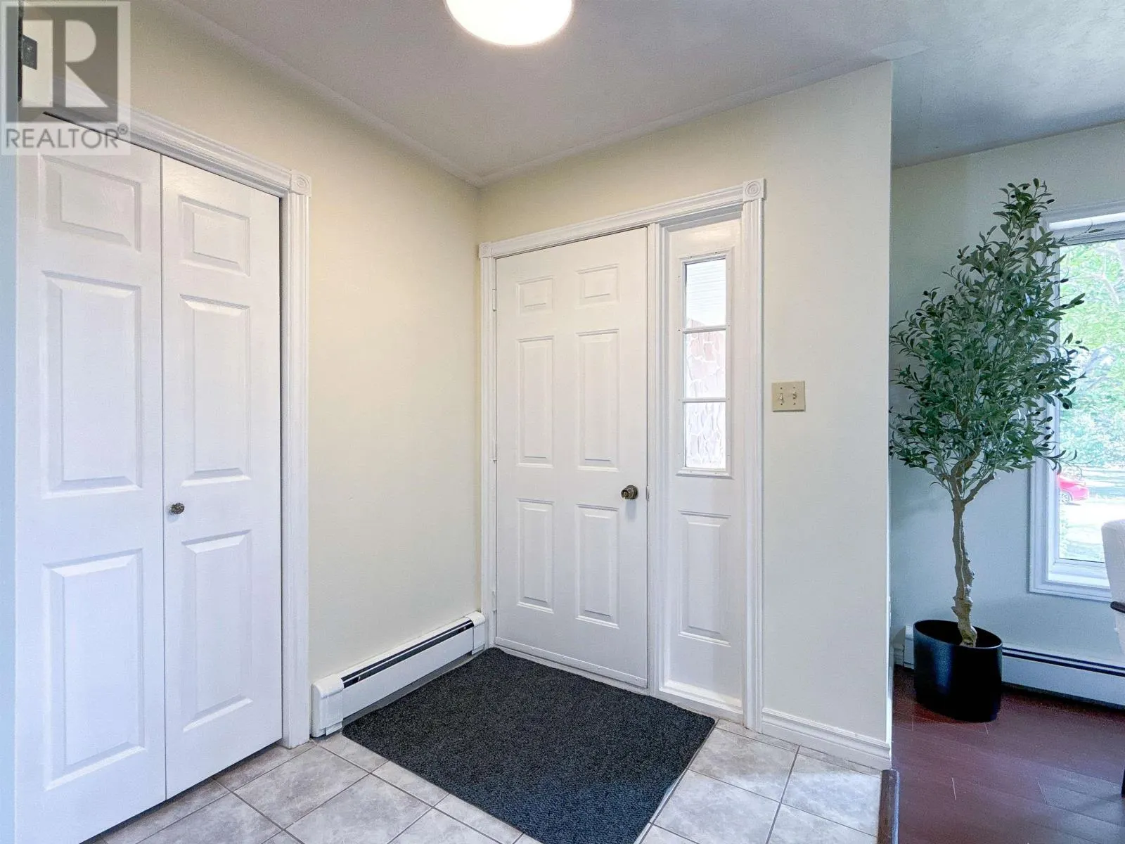 57 Lori-Dale Avenue