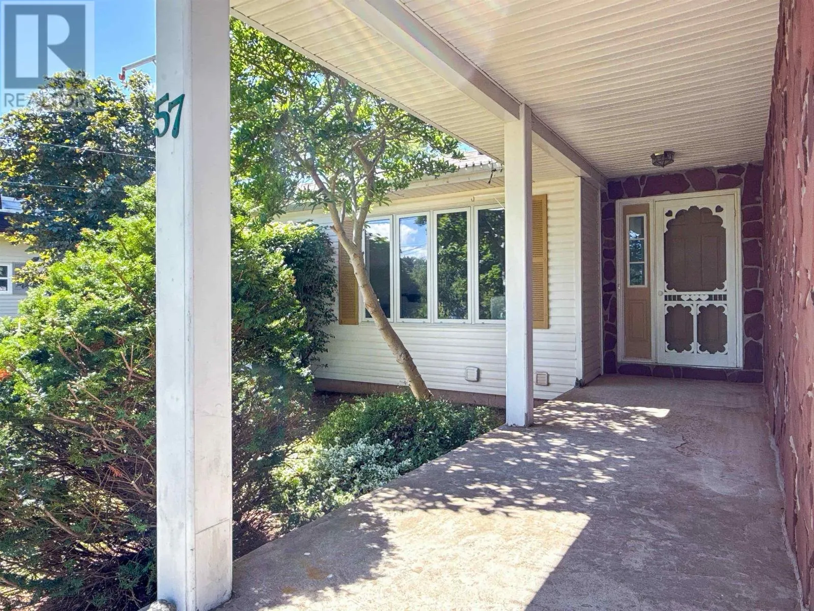 57 Lori-Dale Avenue