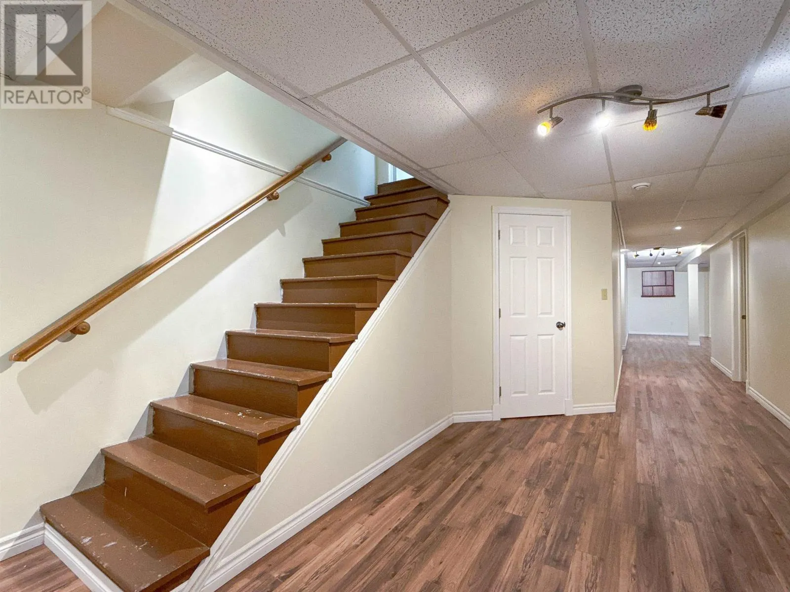 57 Lori-Dale Avenue