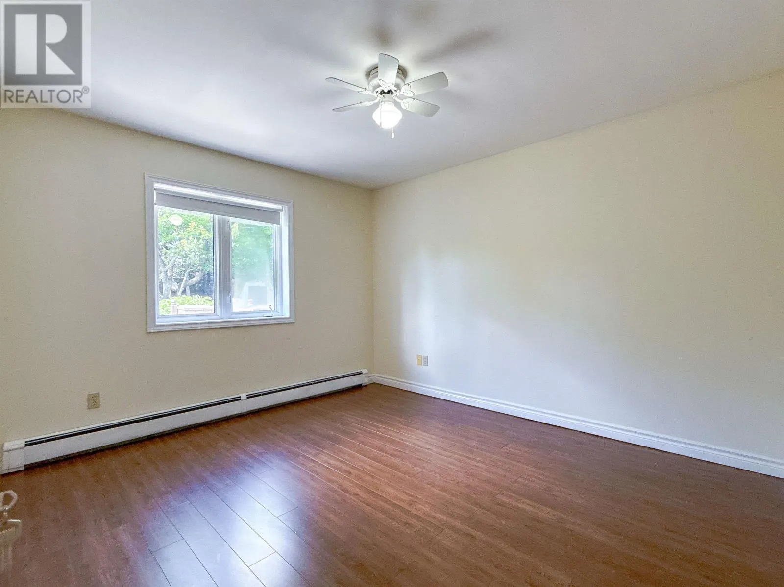 57 Lori-Dale Avenue