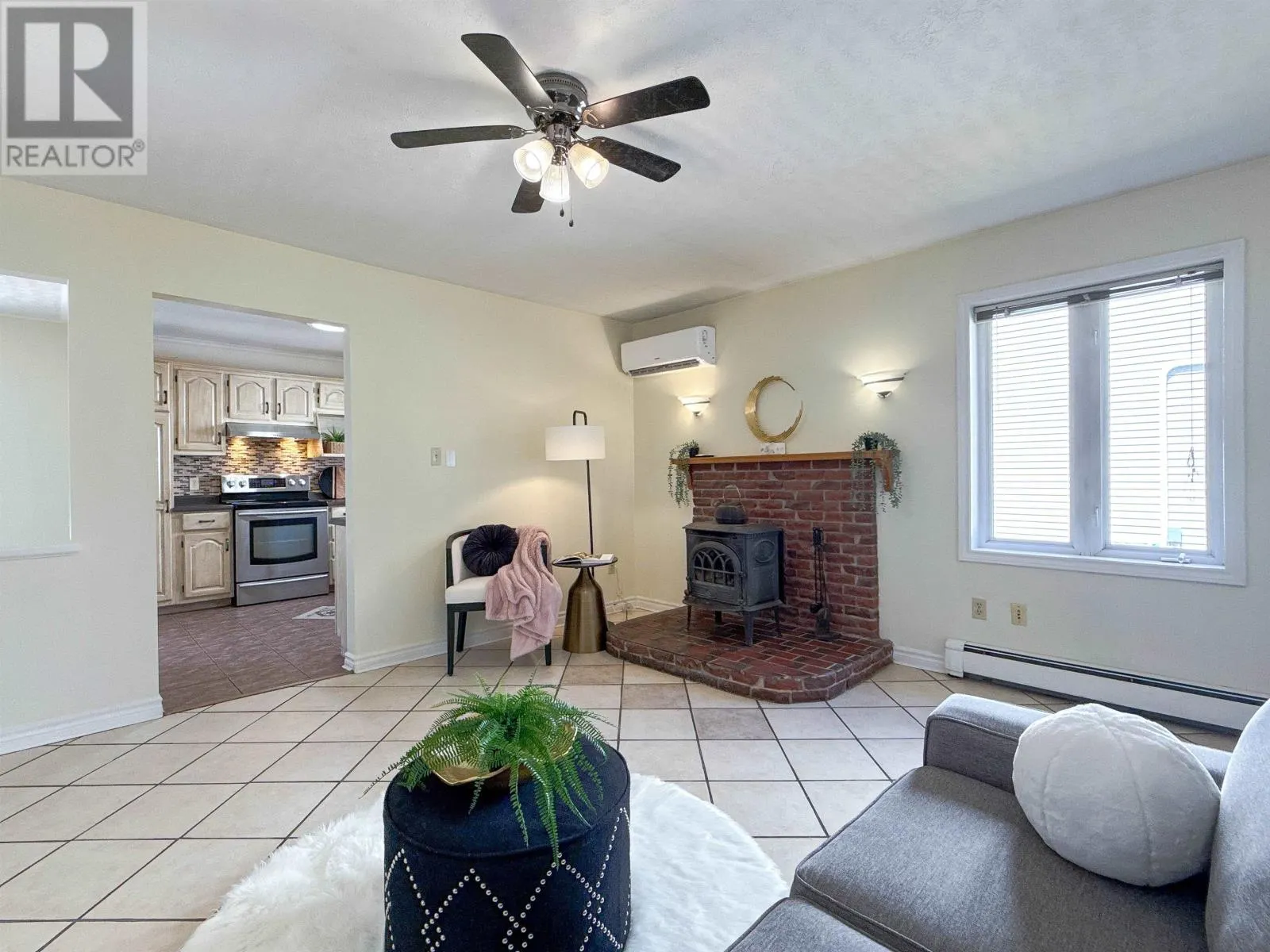 57 Lori-Dale Avenue