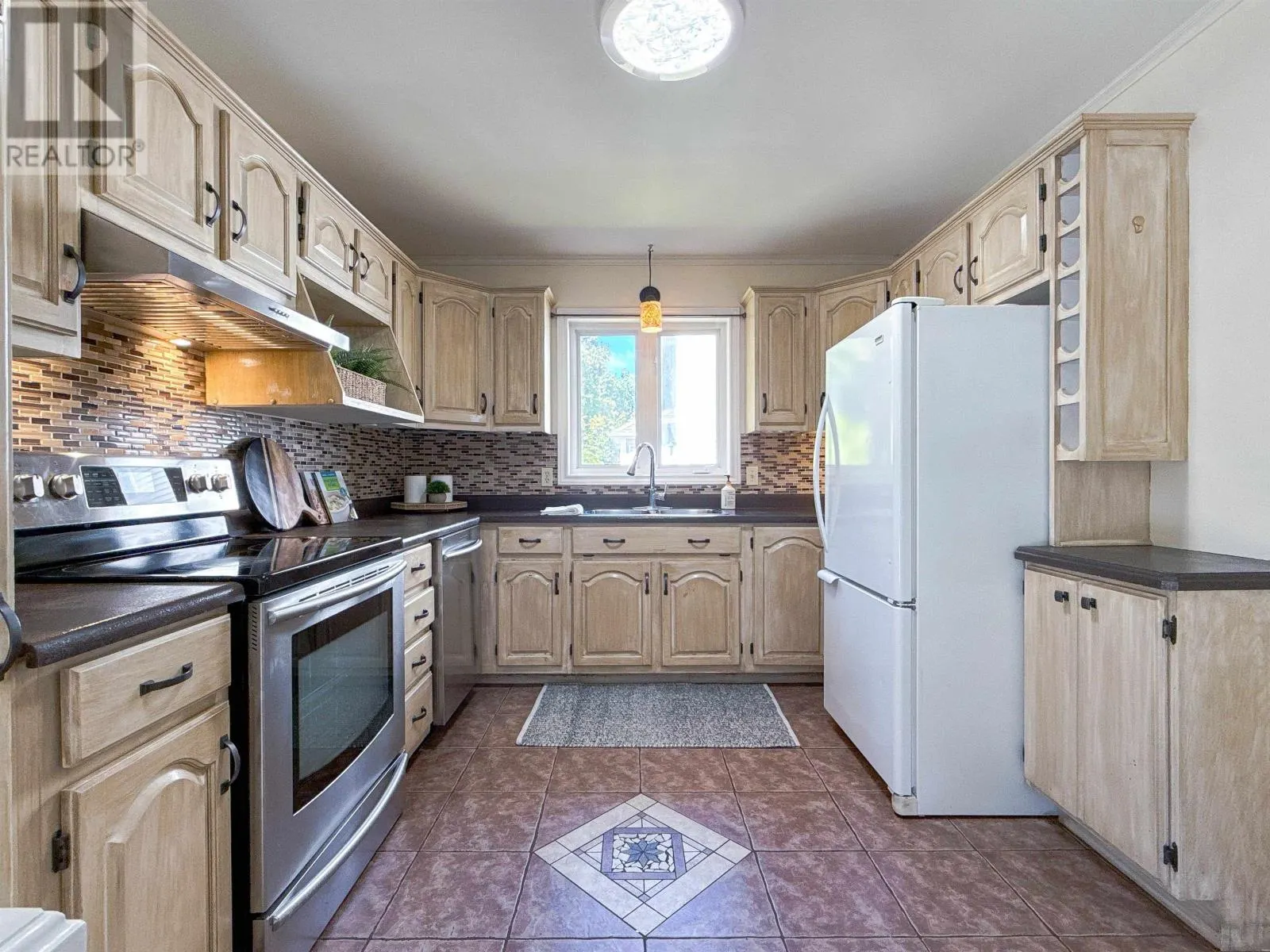 57 Lori-Dale Avenue