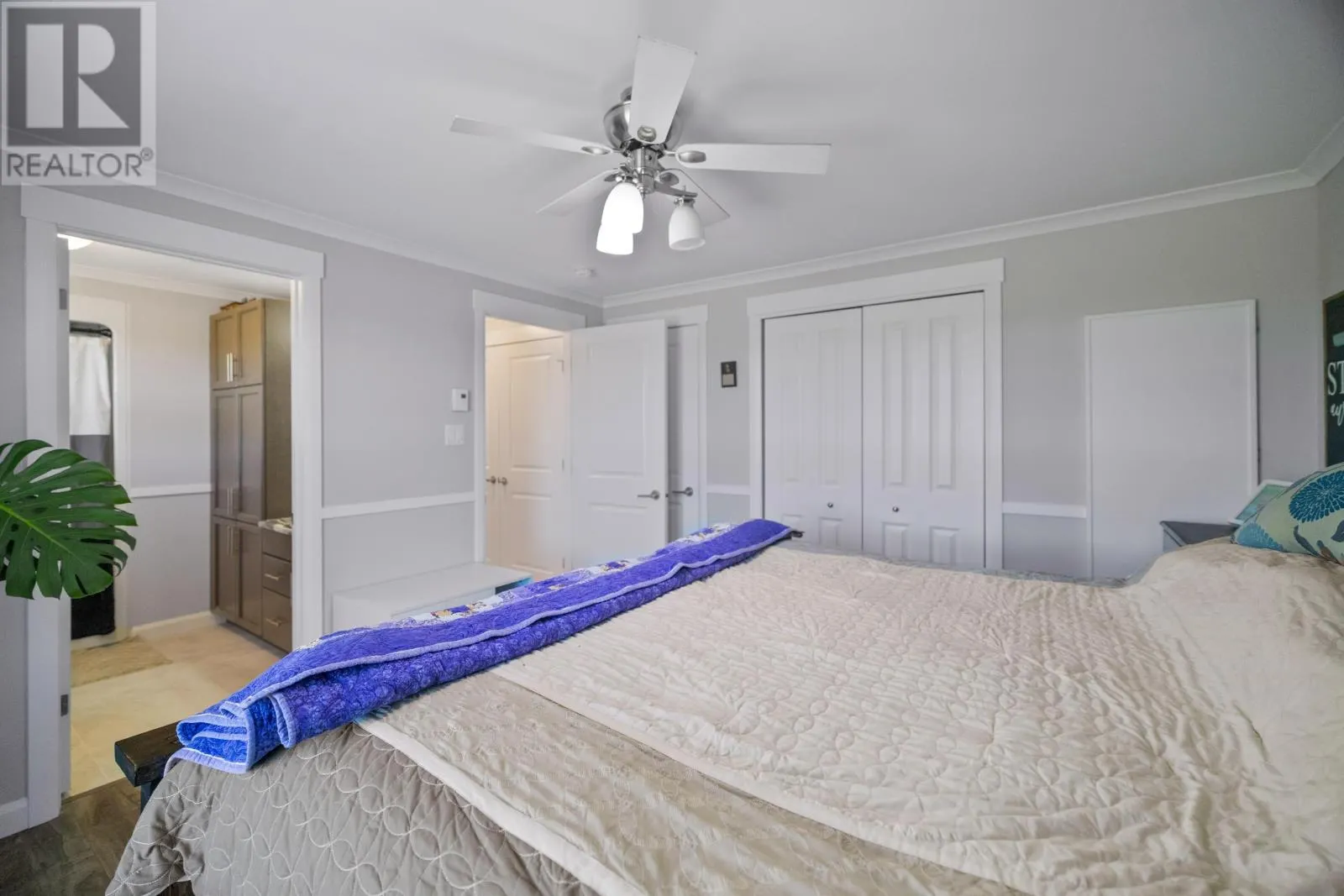 3272  48 Road