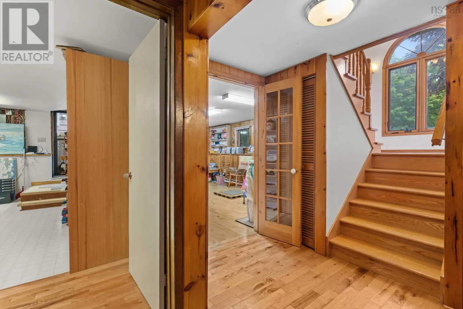 9 Monique Avenue