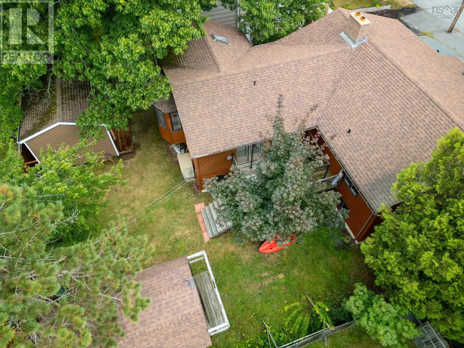 9 Monique Avenue