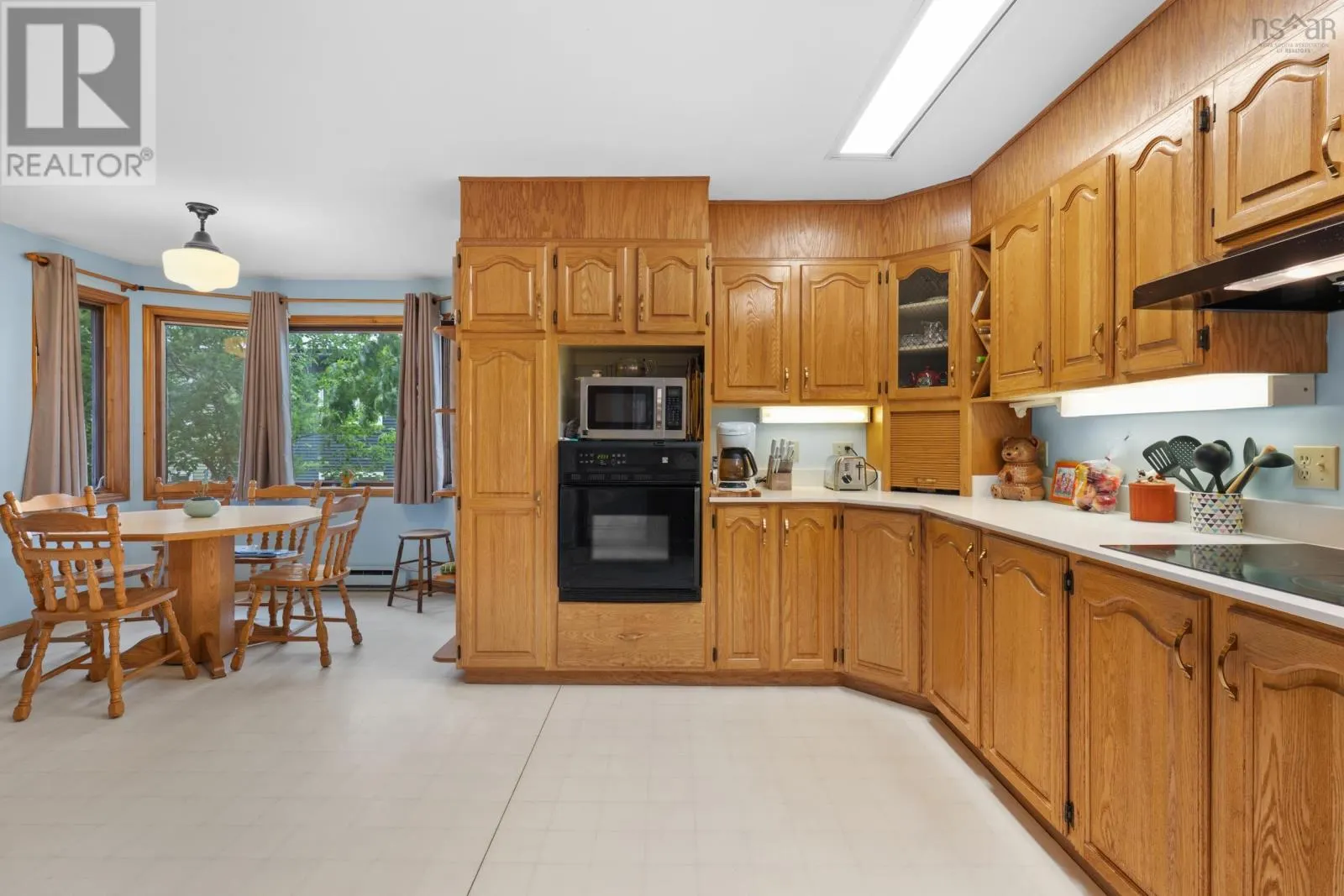 9 Monique Avenue