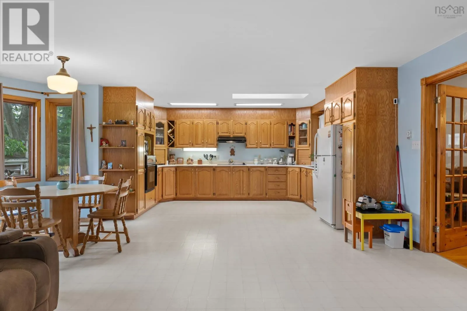 9 Monique Avenue