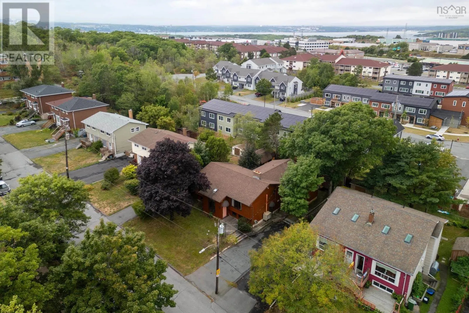 9 Monique Avenue
