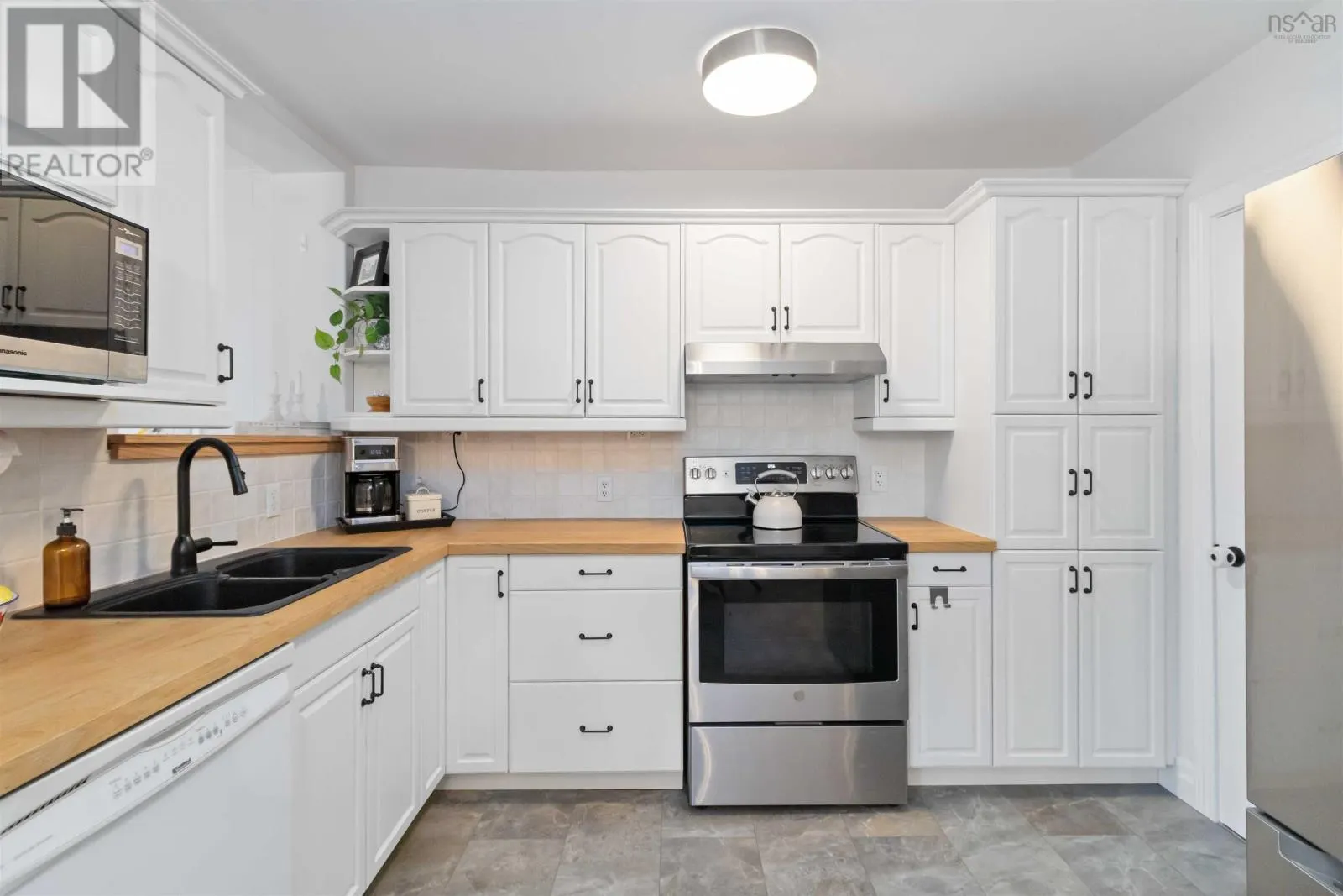 5547 Cabot Place