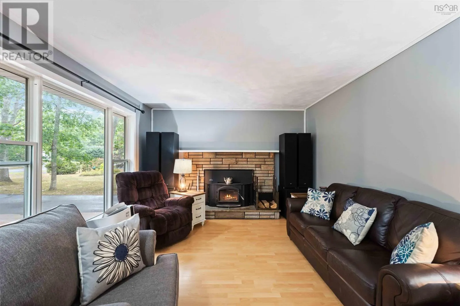 1403 Princess Cres Crescent