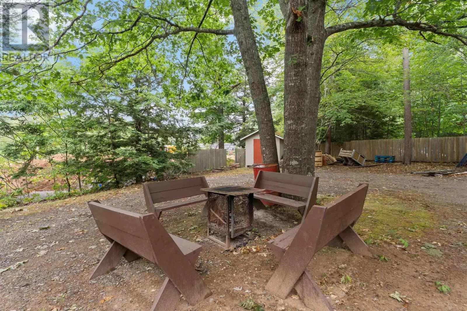 1403 Princess Cres Crescent