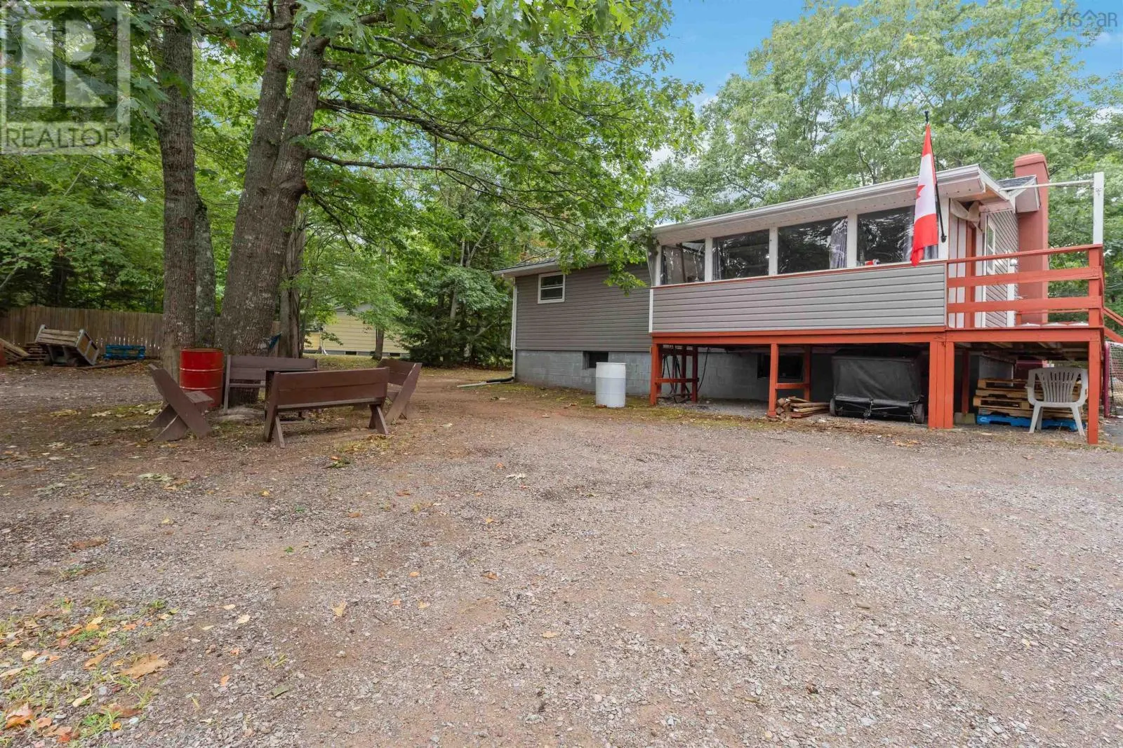 1403 Princess Cres Crescent
