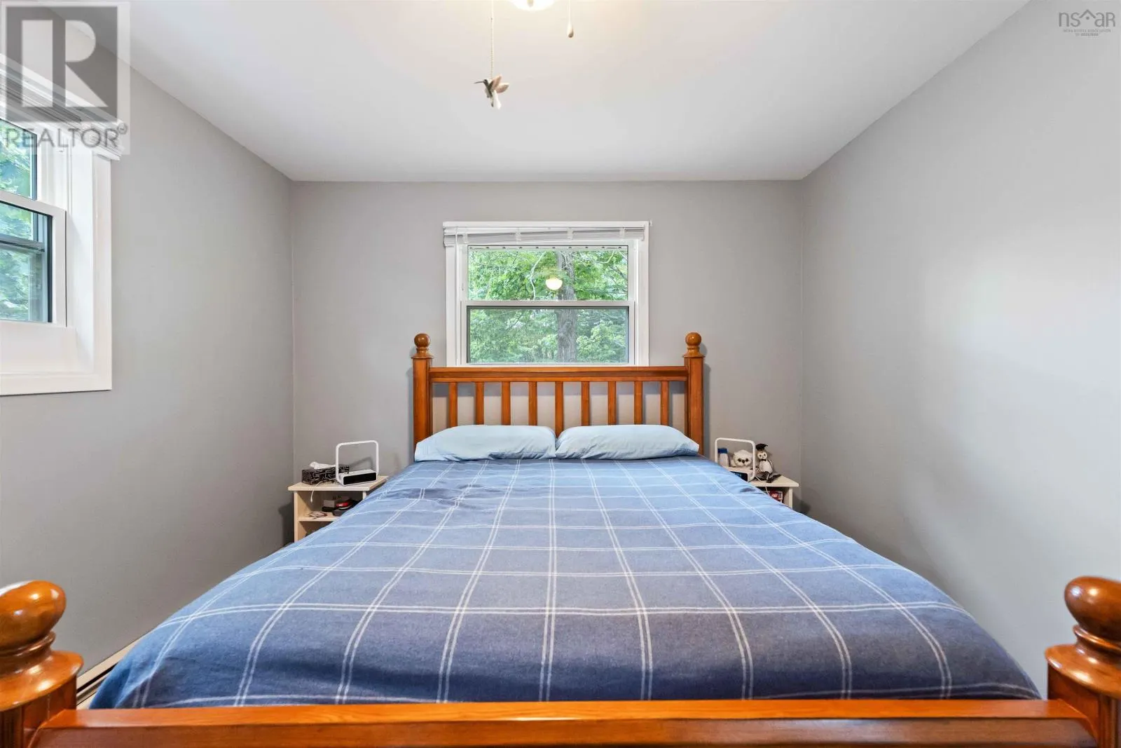 1403 Princess Cres Crescent