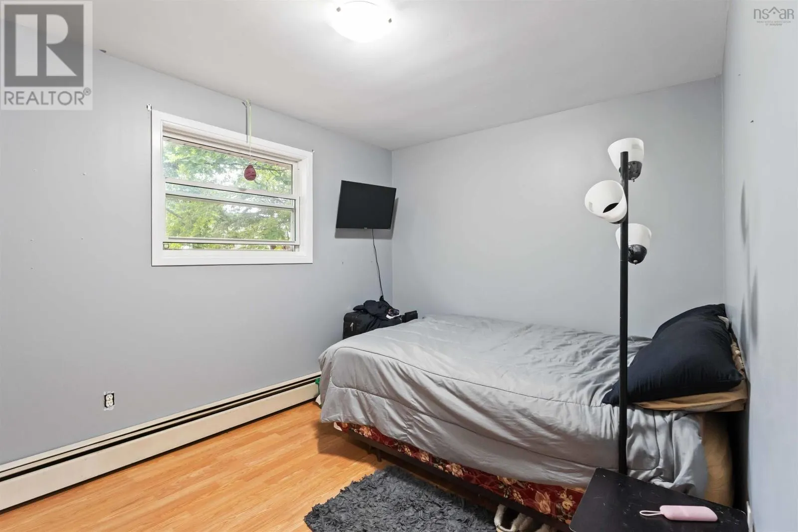 1403 Princess Cres Crescent
