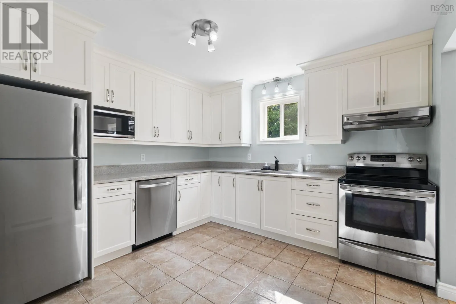 82 Cranberry Crescent