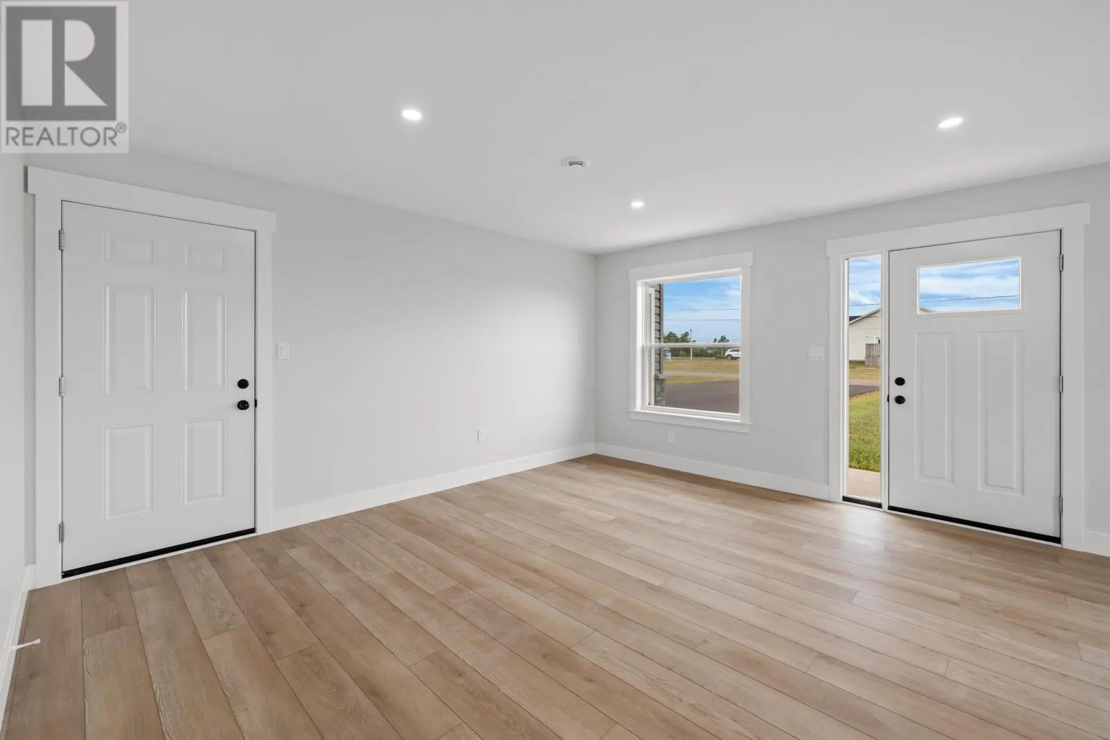 8 Sydney Way