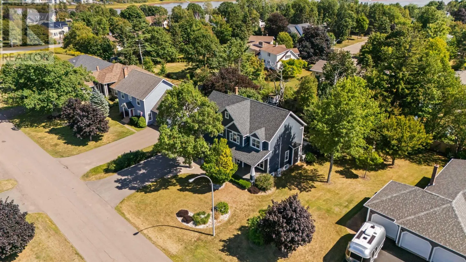 76 HUNTERS CREEK Drive