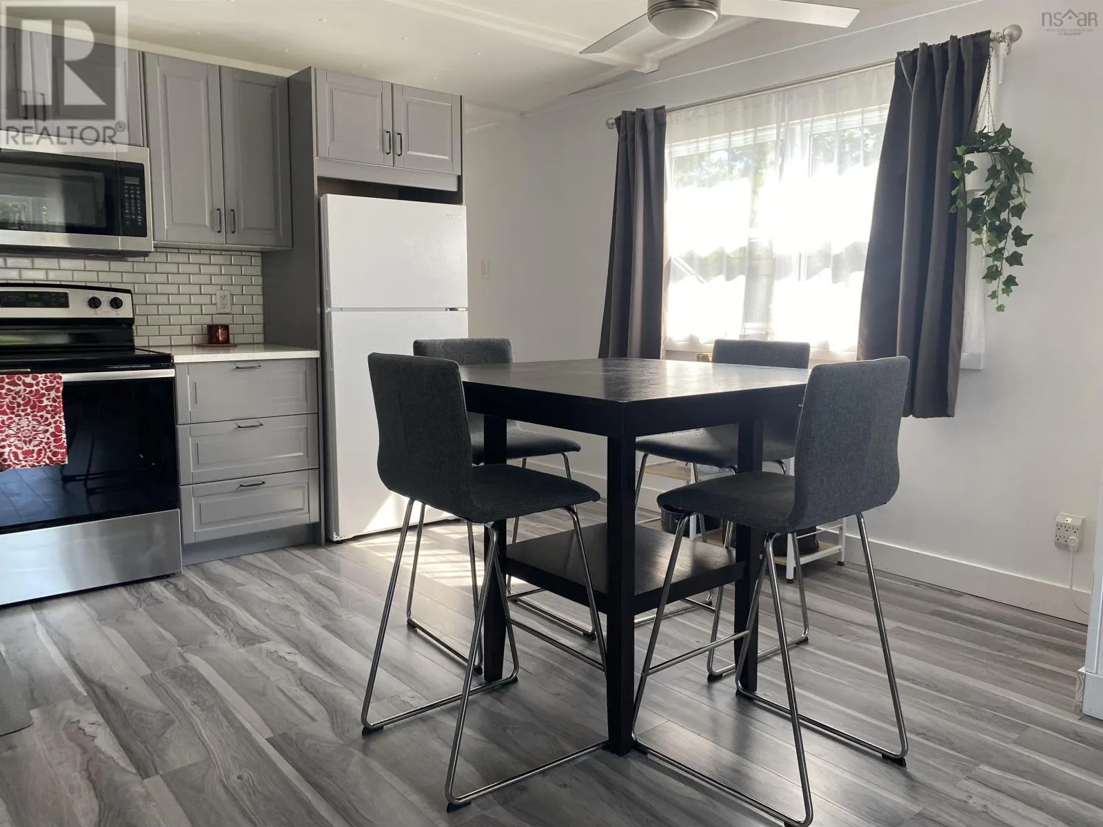 242 Circle Drive