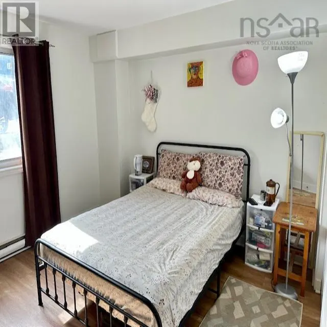 104 131 Farnham Gate Road