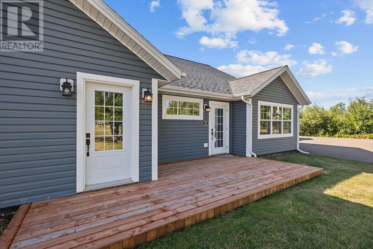 9 LAKESIDE Road