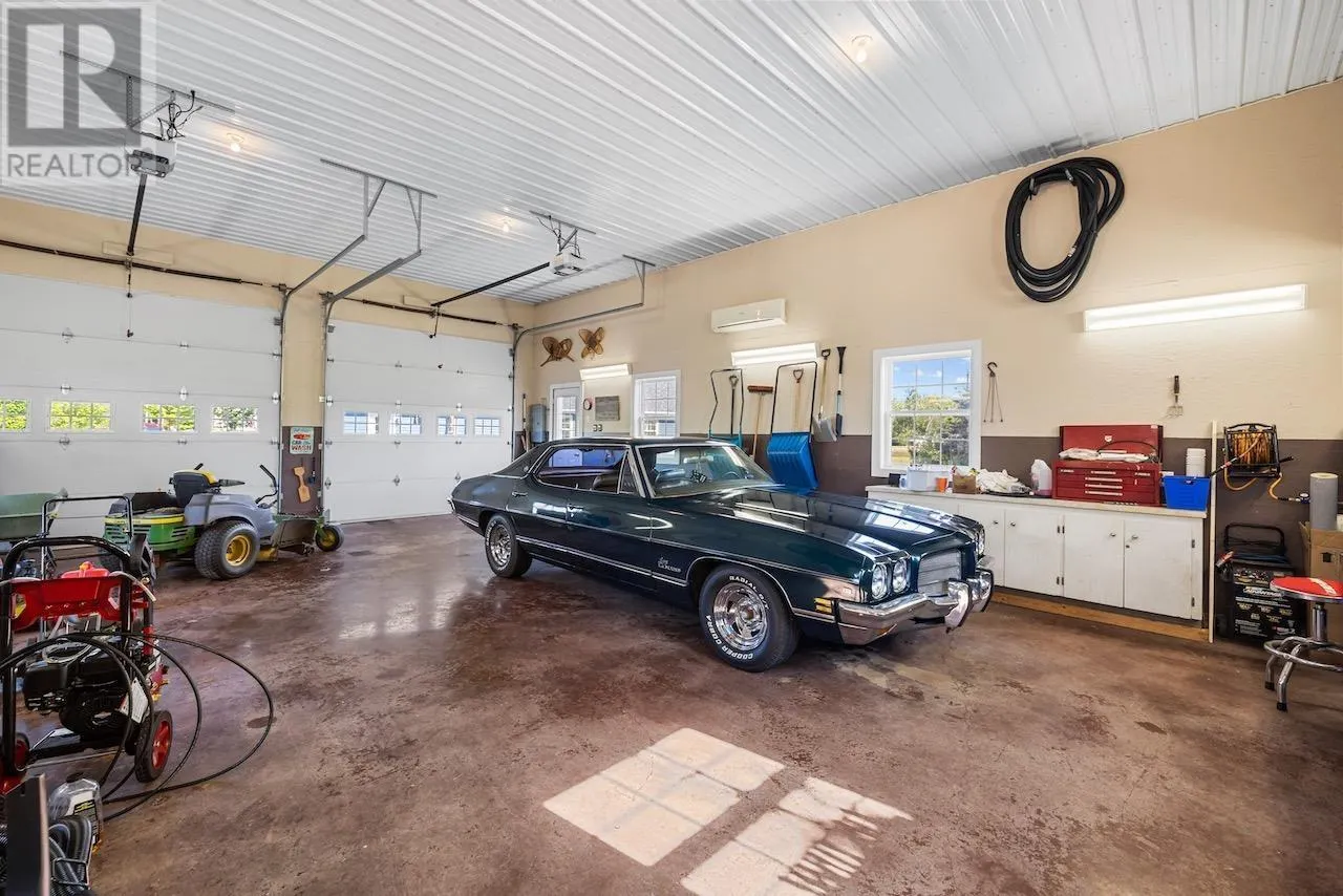 9 LAKESIDE Road