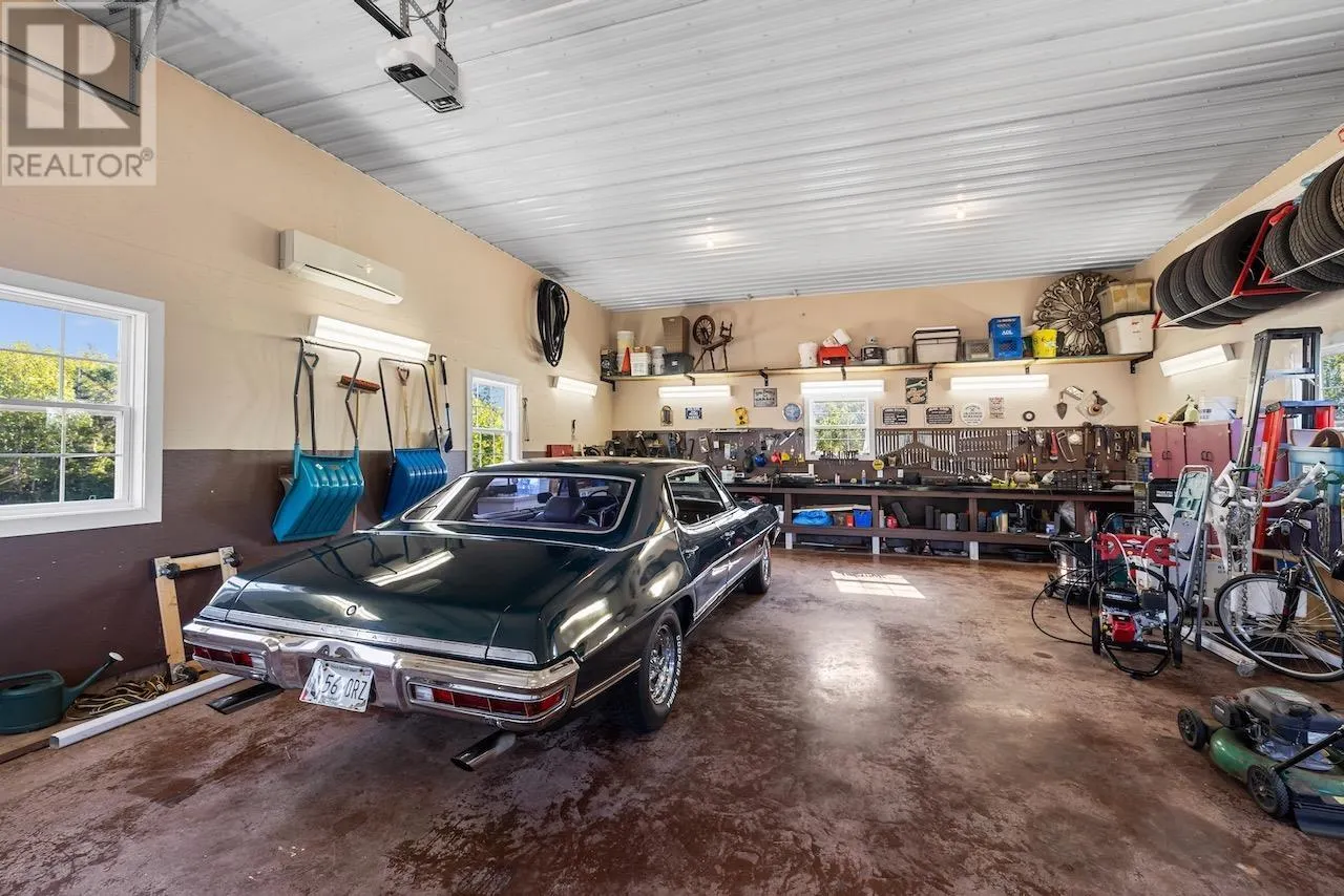 9 LAKESIDE Road
