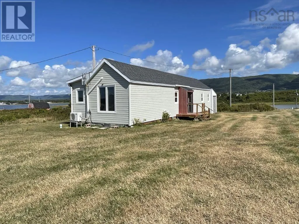 125 Cheticamp Island Road