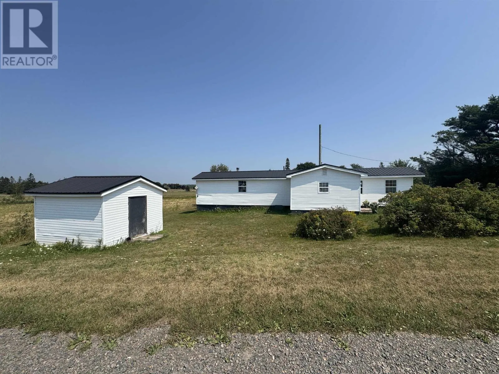 3567 RTE 3 Summerville
