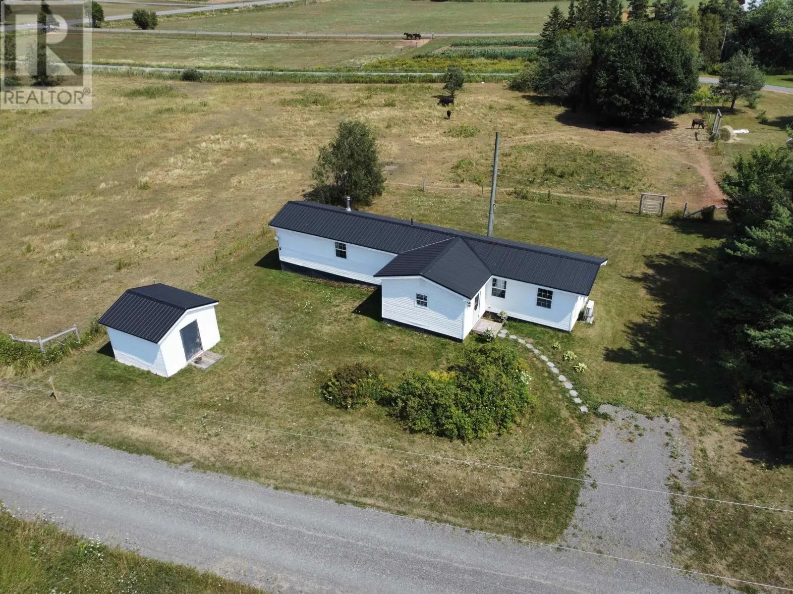 3567 RTE 3 Summerville