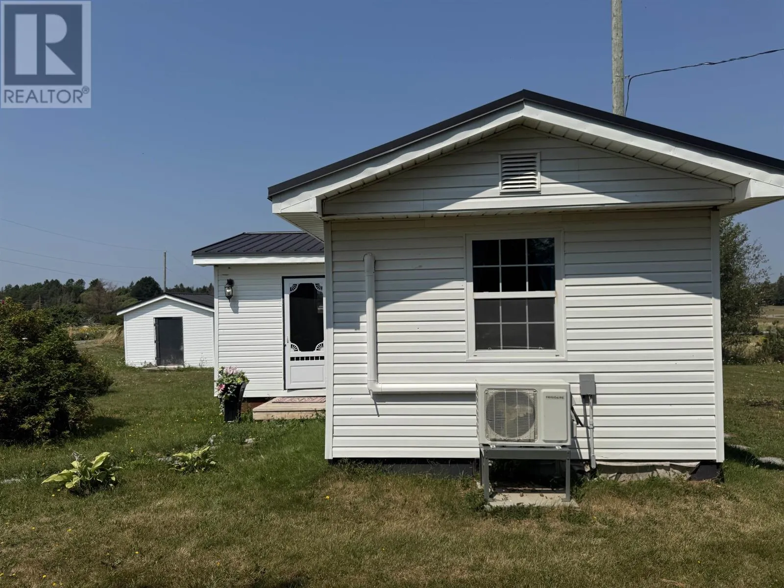 3567 RTE 3 Summerville