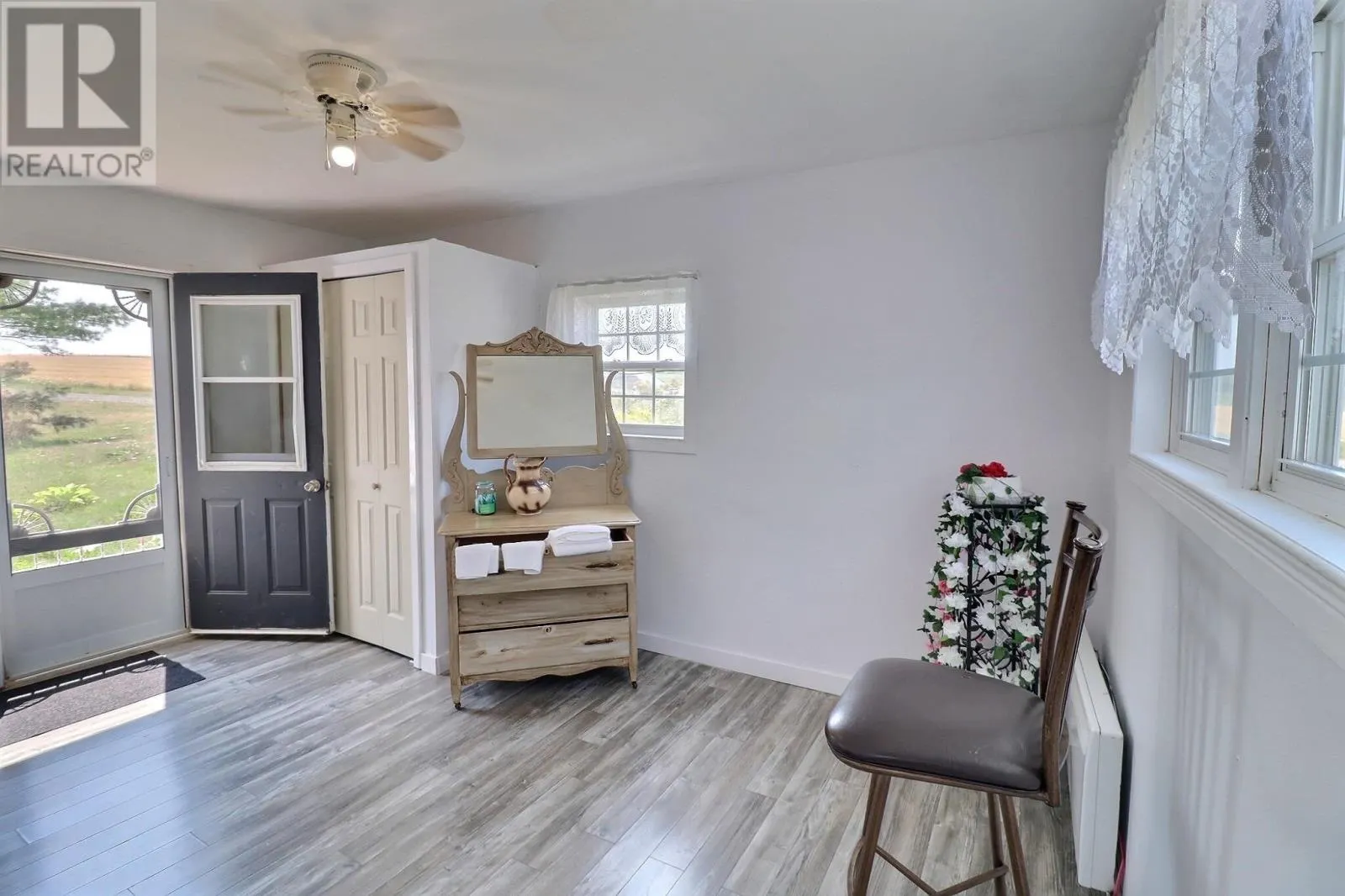 3567 RTE 3 Summerville