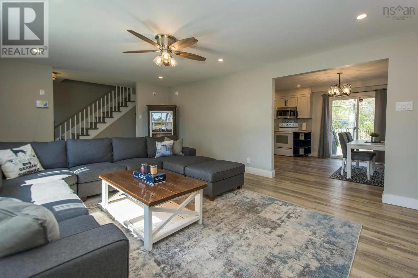 9306 Highway 10