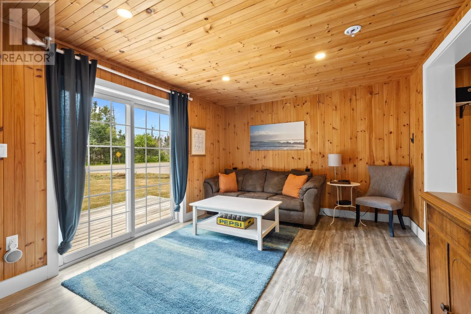 10 Creek Road