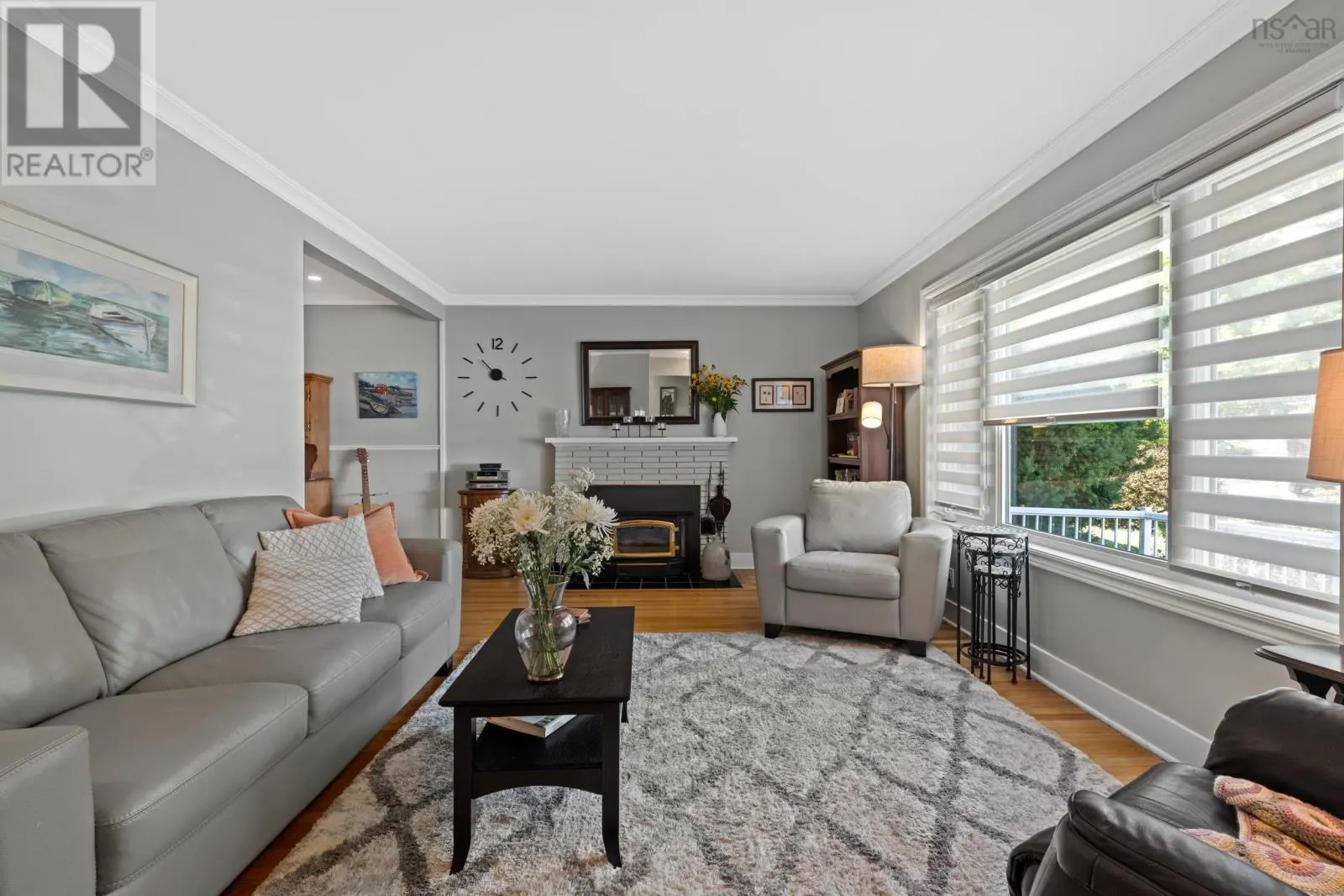 21 Lawnsdale Drive