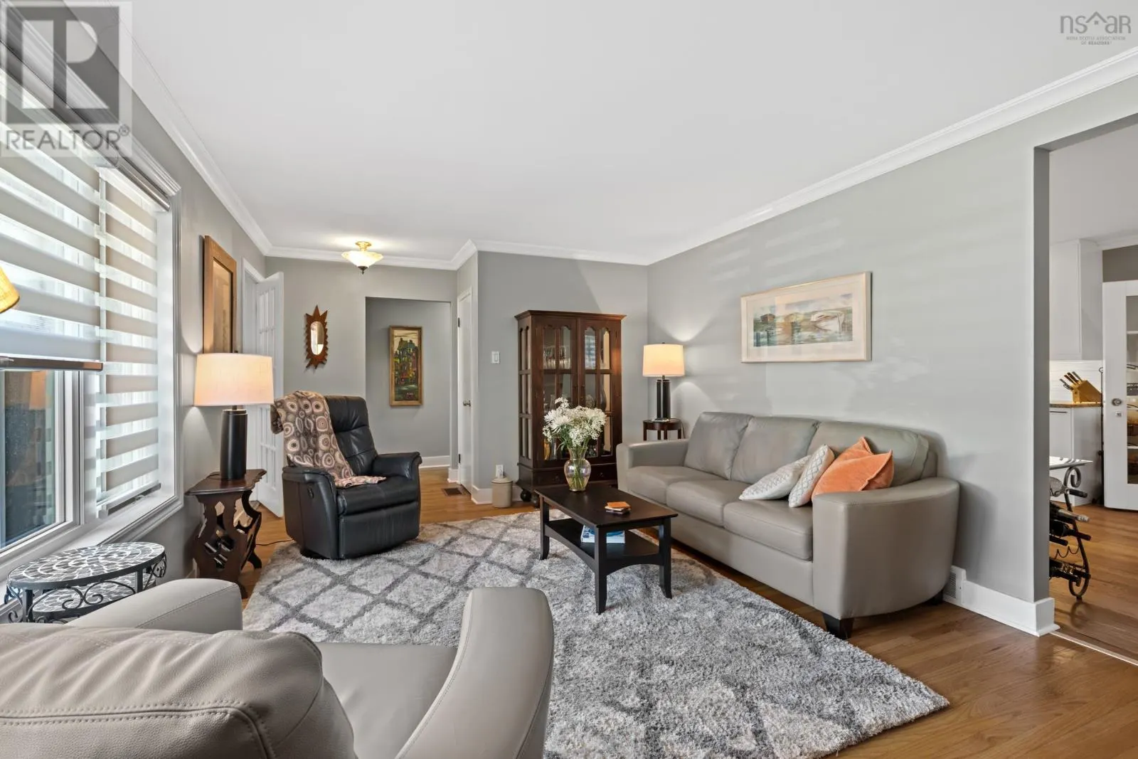 21 Lawnsdale Drive
