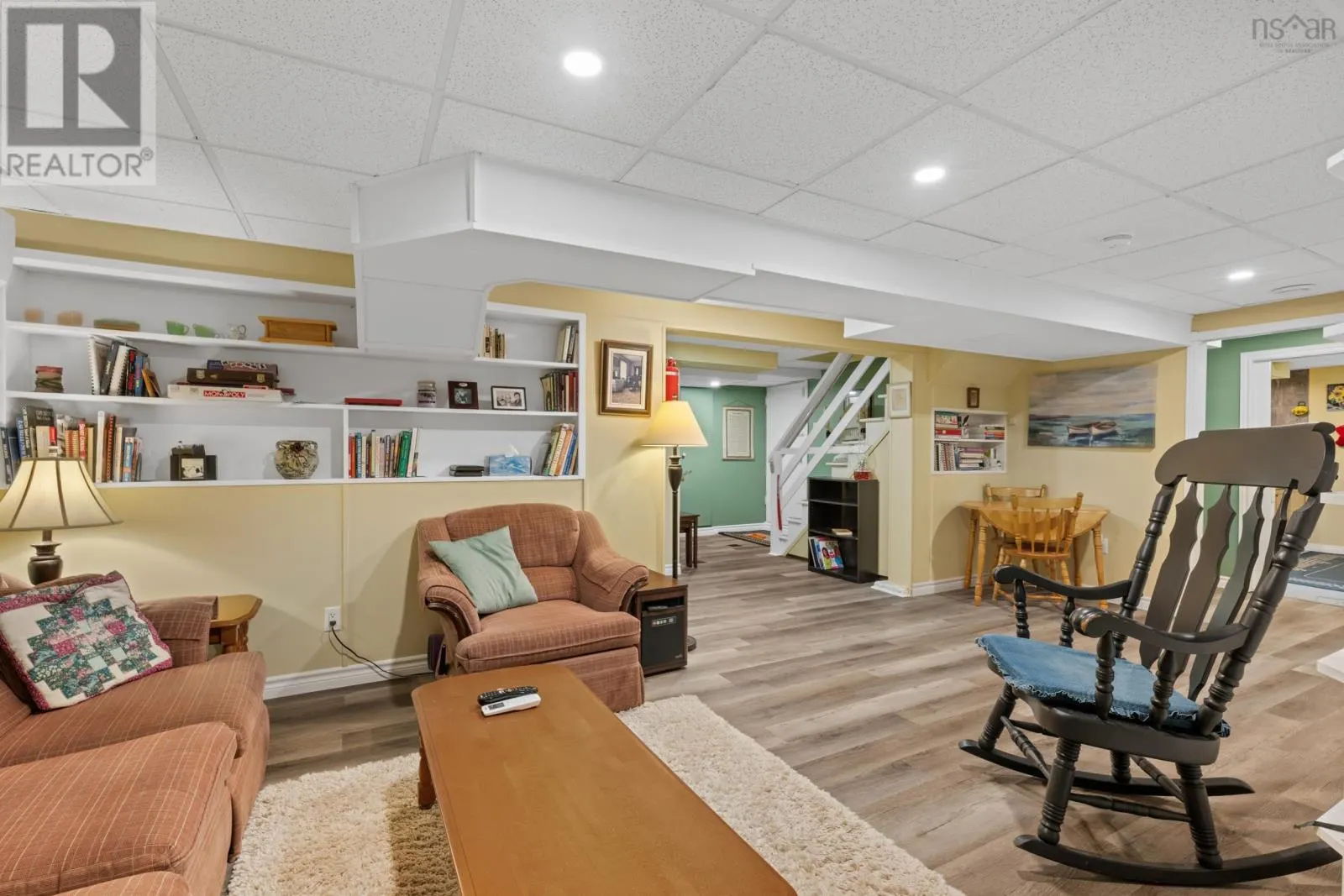 21 Lawnsdale Drive