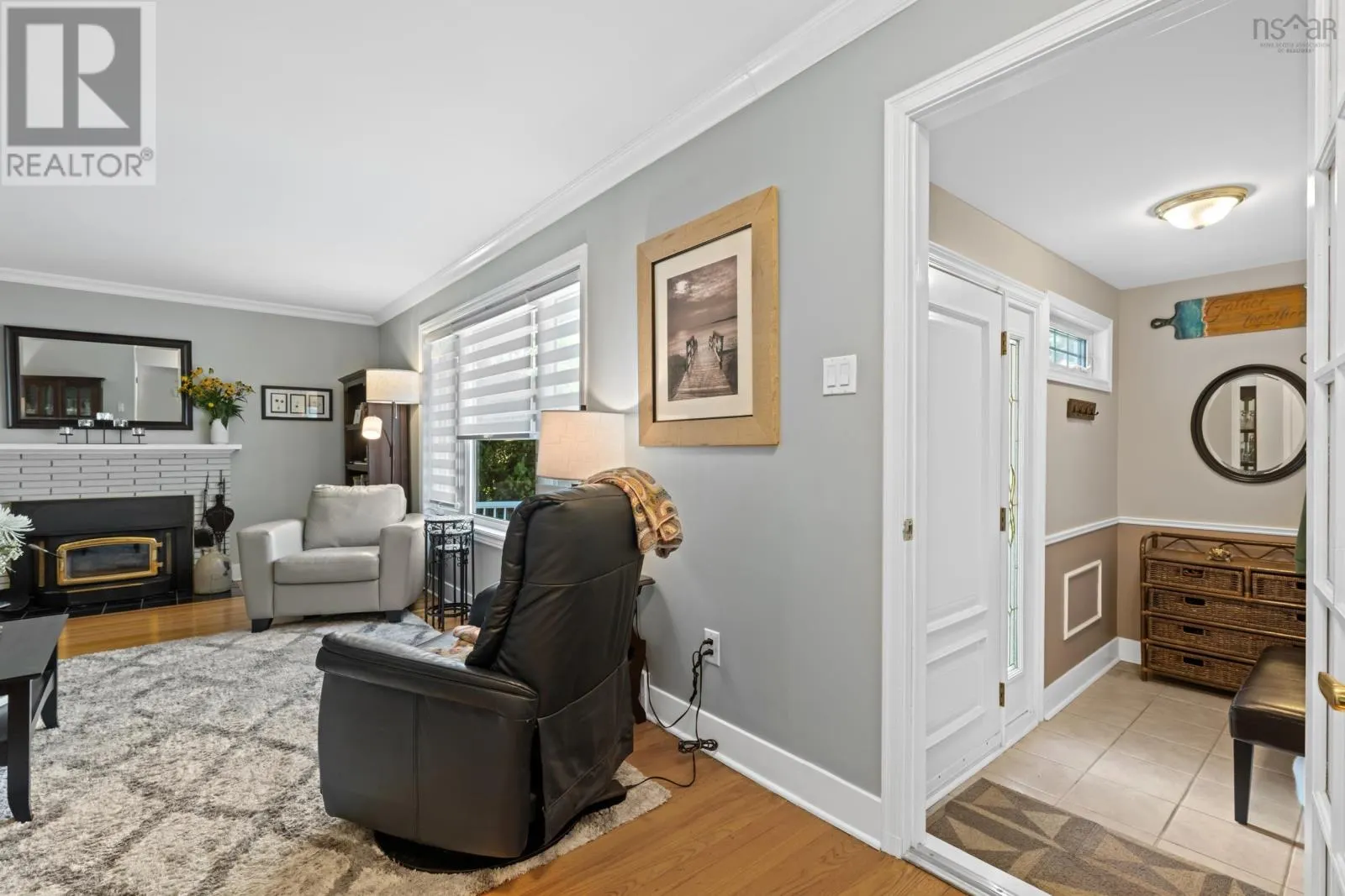 21 Lawnsdale Drive
