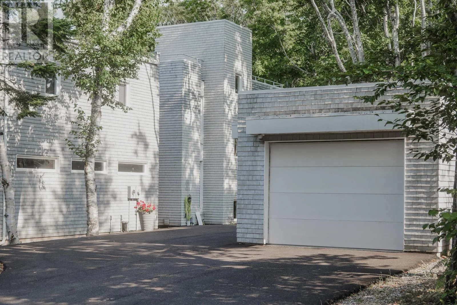 10 Lupin Lane