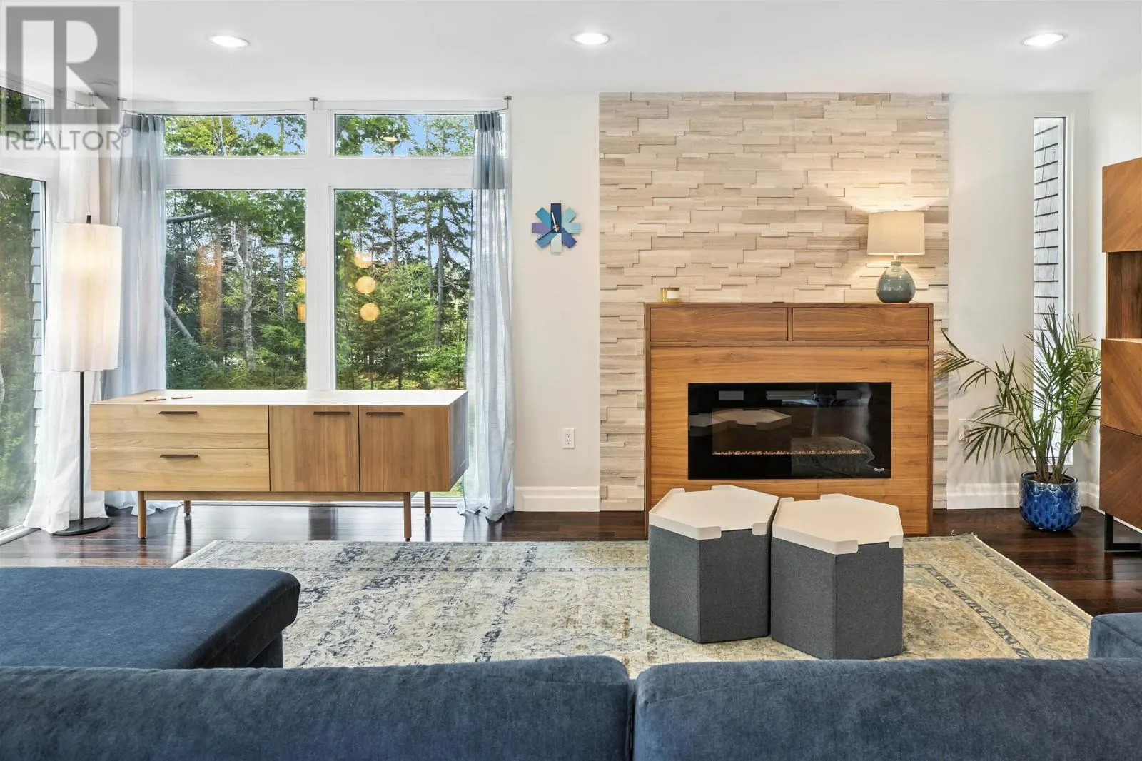 10 Lupin Lane