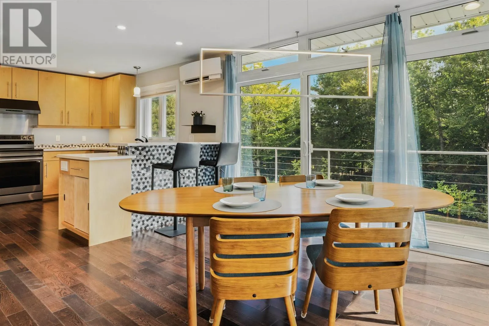 10 Lupin Lane