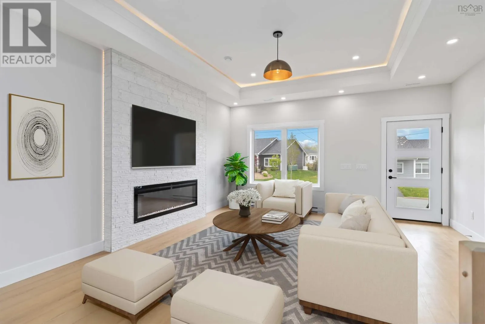 19 Norawarren Drive